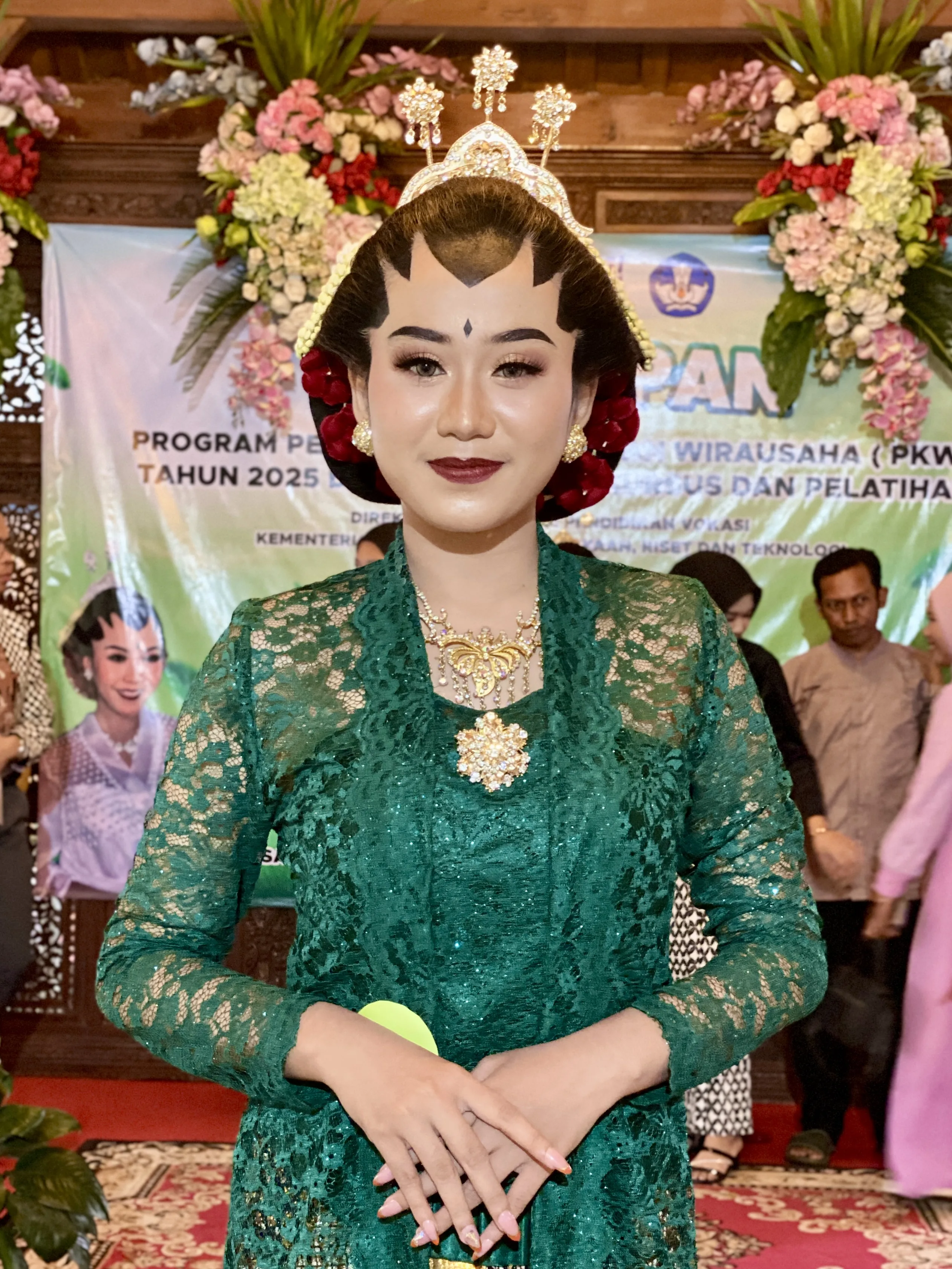 Jogja Putri — traditional elegance