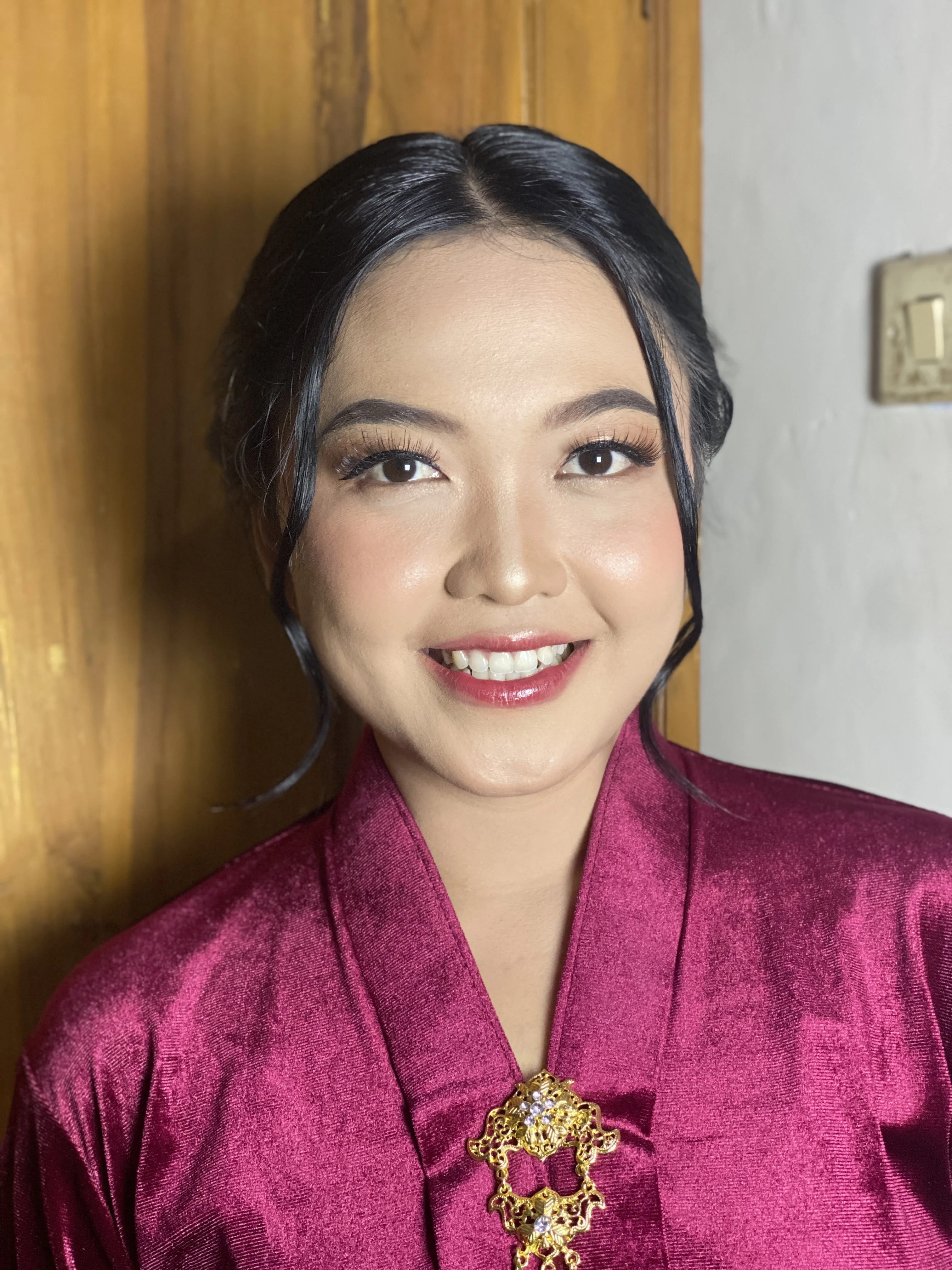 Makeup — classic bridal finish