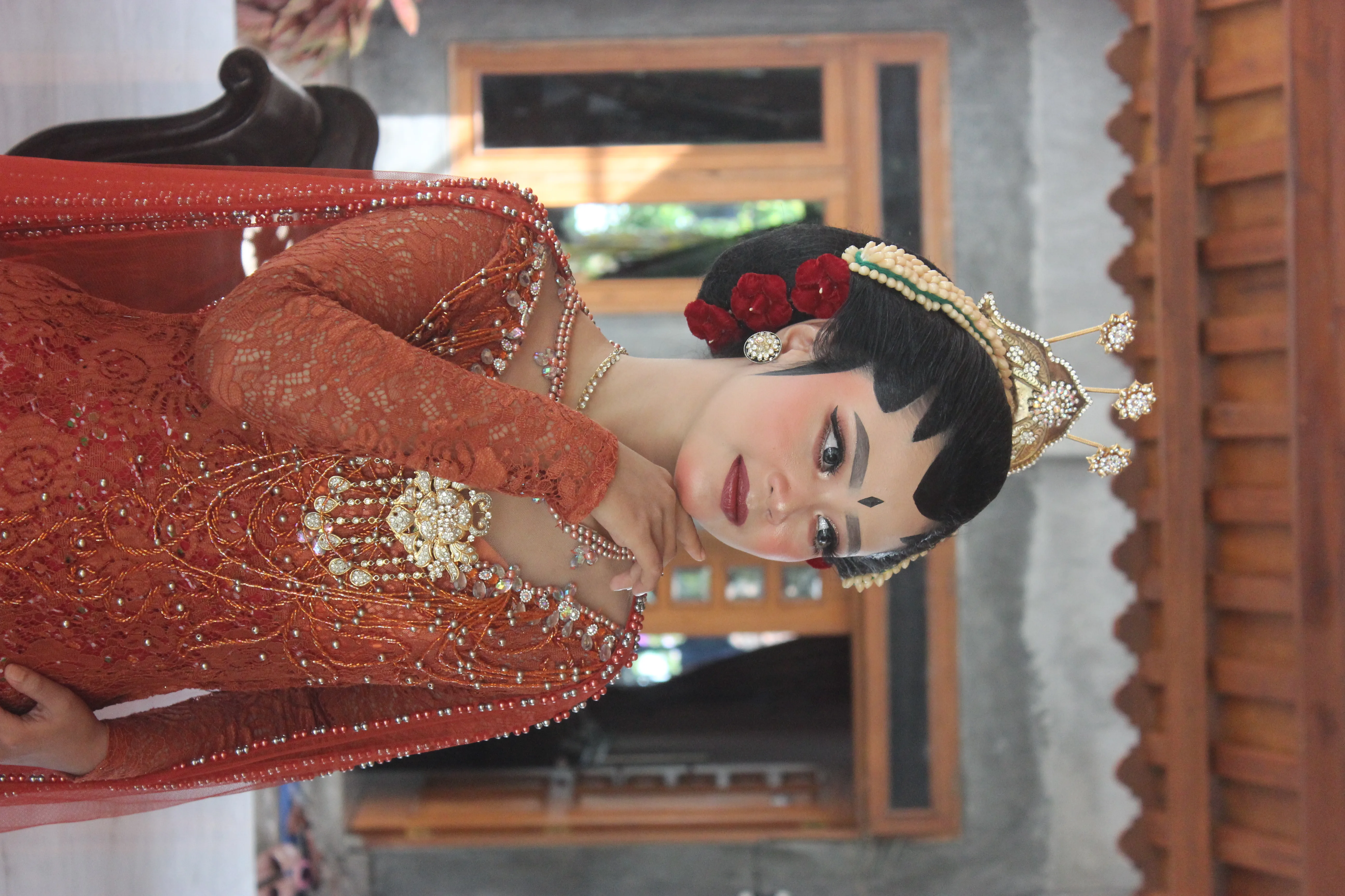 Sanggul Jogja Putri — refined elegant updo