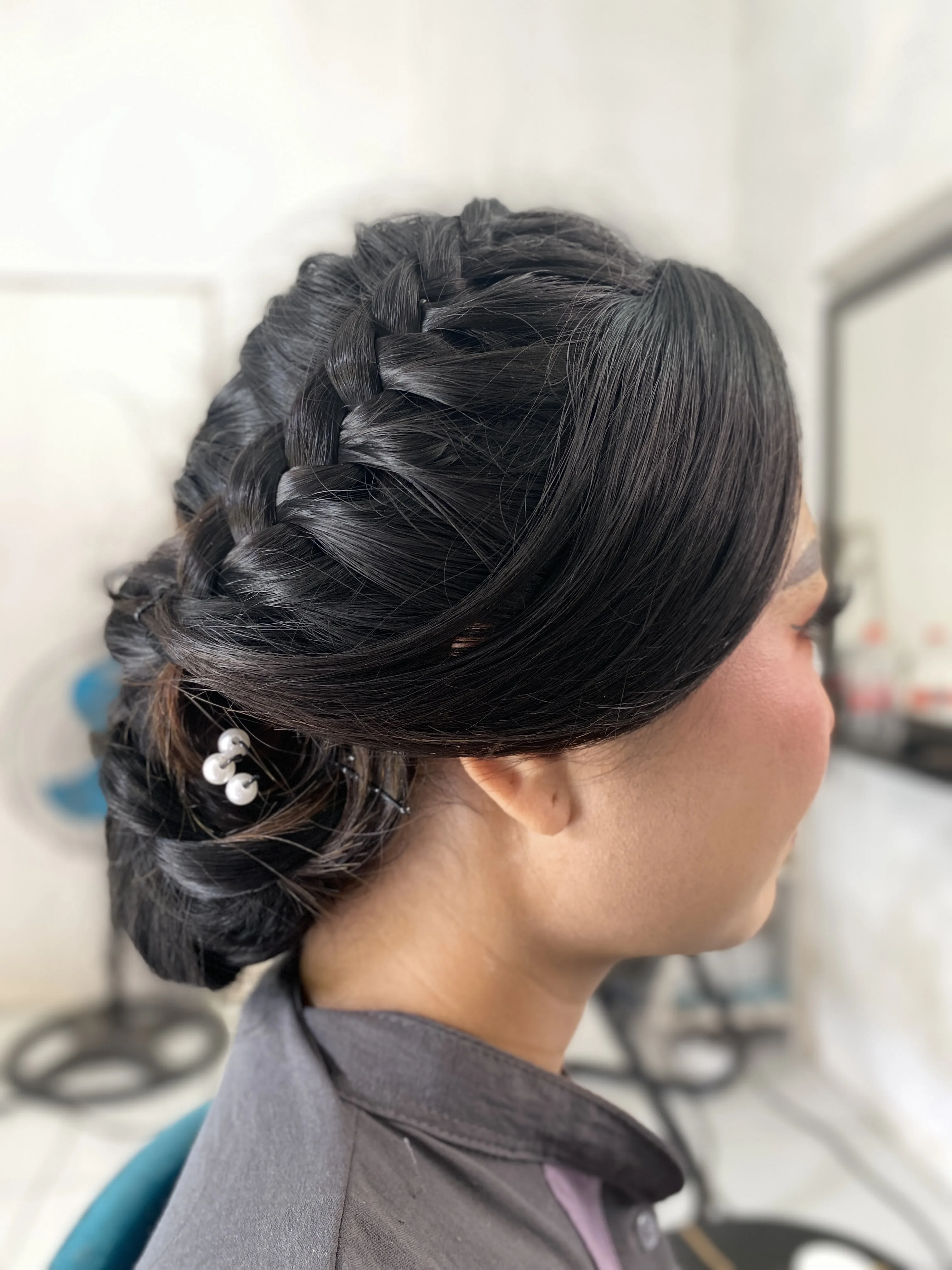 Sanggul Kreasi — elaborate bridal updo
